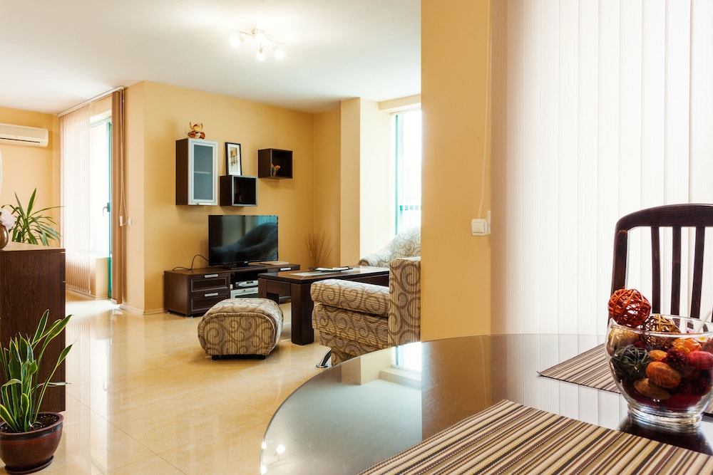 Bright House Hotel 30/46