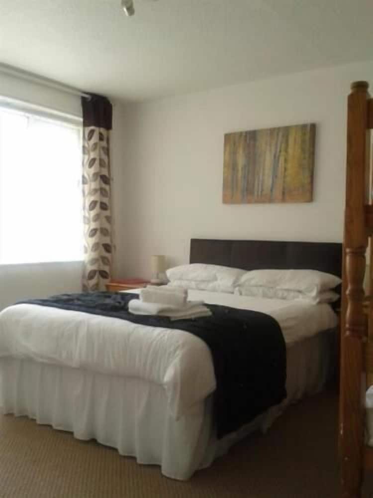 The Wilton Hotel 12/50