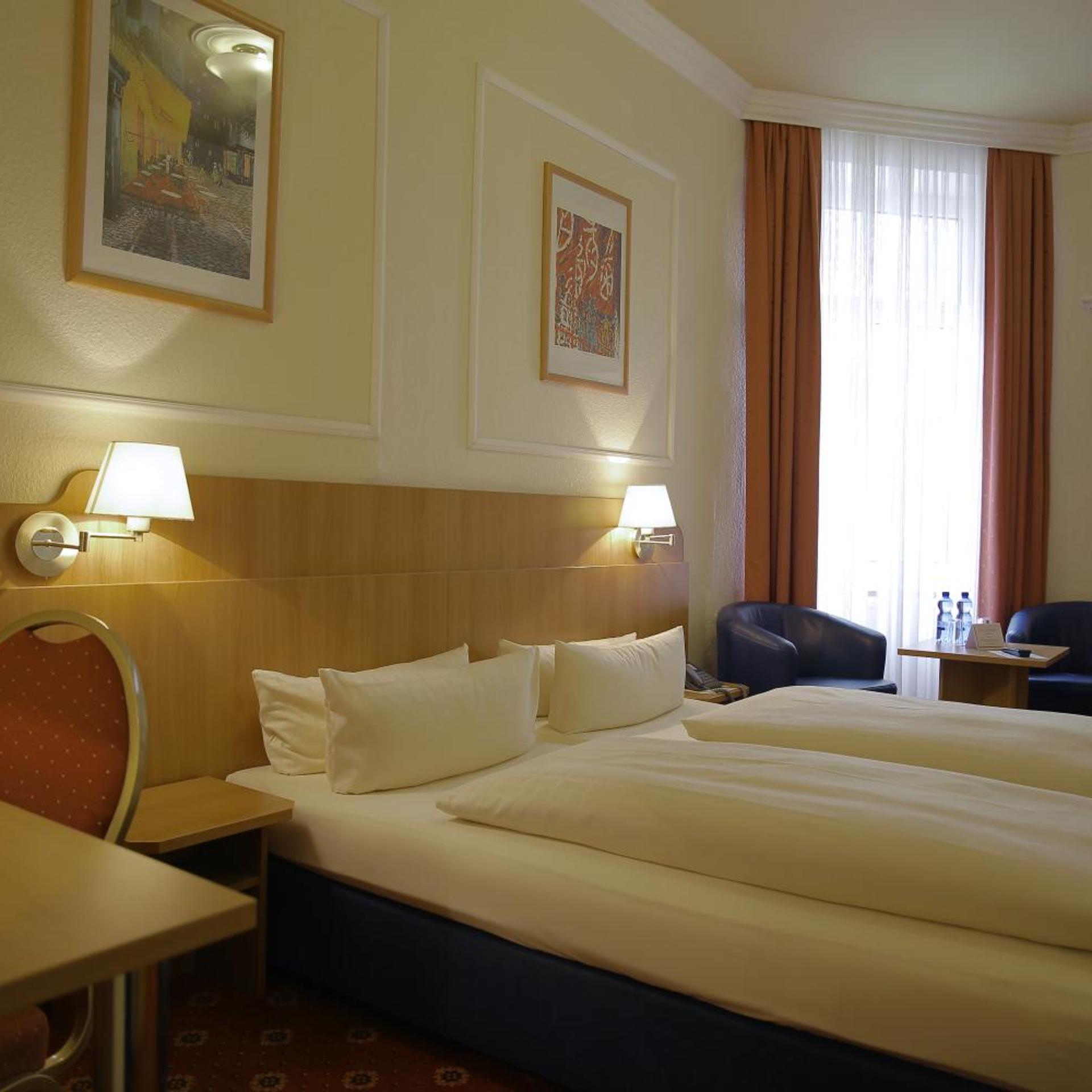 Hotel Konigshof 24/58