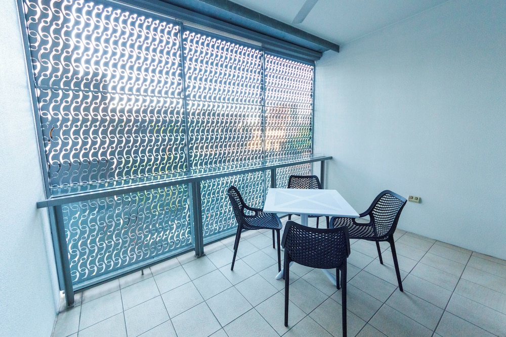 MIRO APARTMENTS 54/71