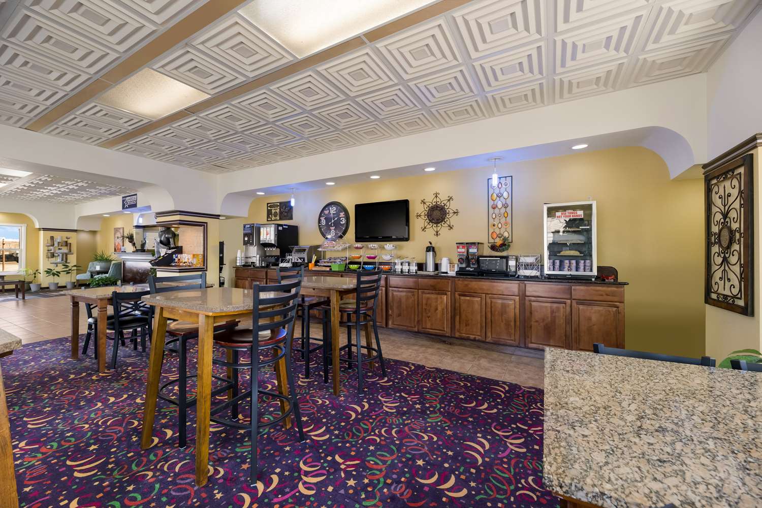 Americas Best Value Inn Alpine 30/33