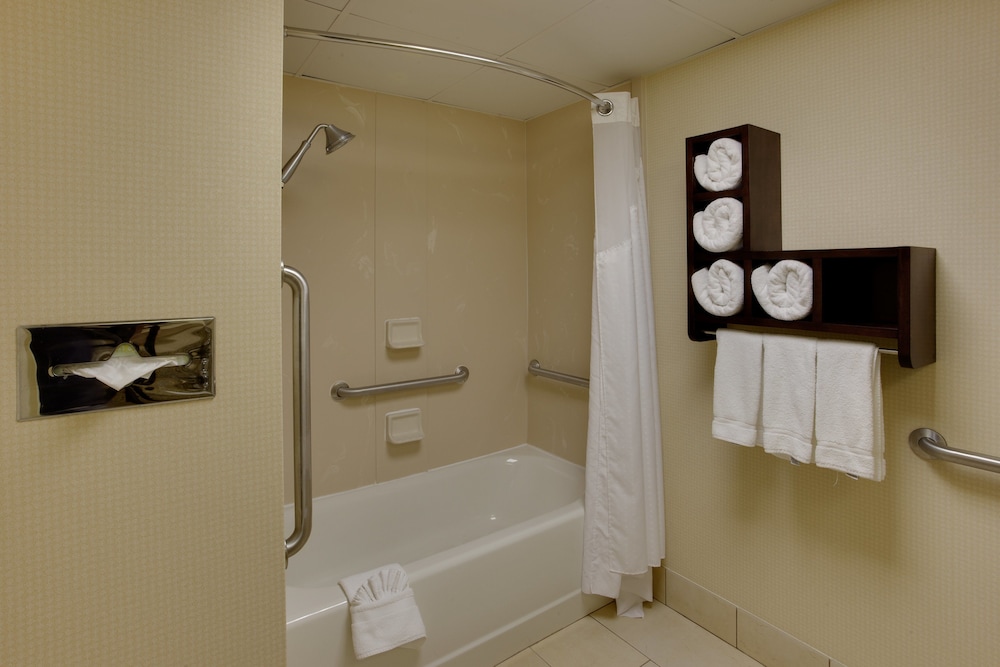 Holiday Inn Exp Winston Salem 47/48