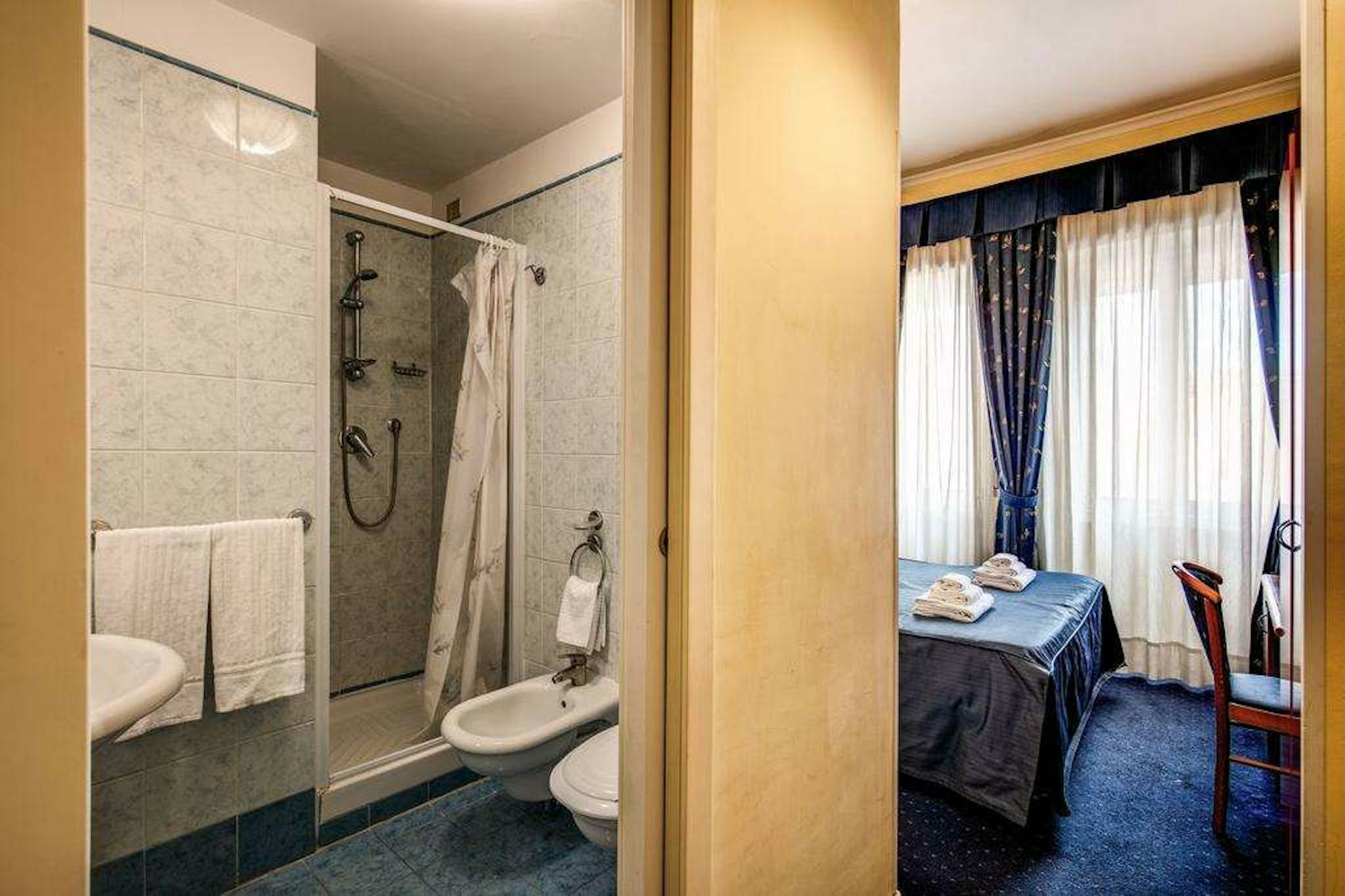 Hotel Laura 53/55