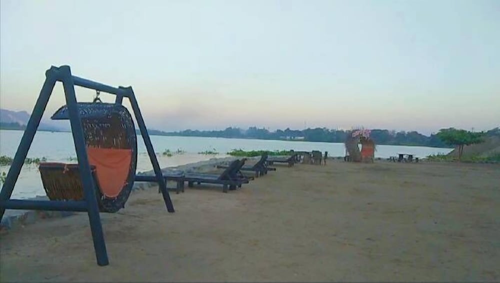 Monsane River Kwai Resort 38/75