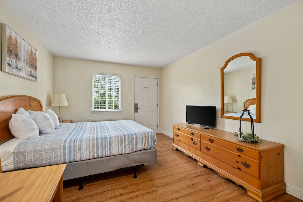 Affordable Suites Charlottesville 18/55