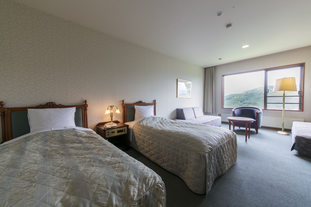 Sky Park Hotel 7/34