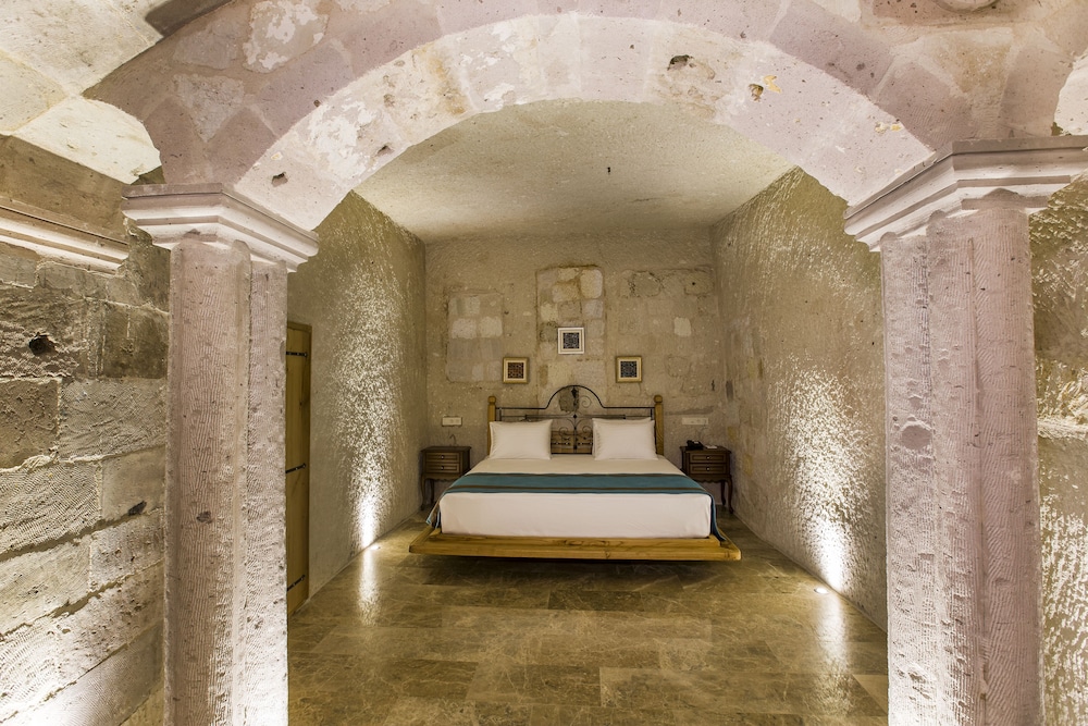Imperial Cave Hotel 5/69