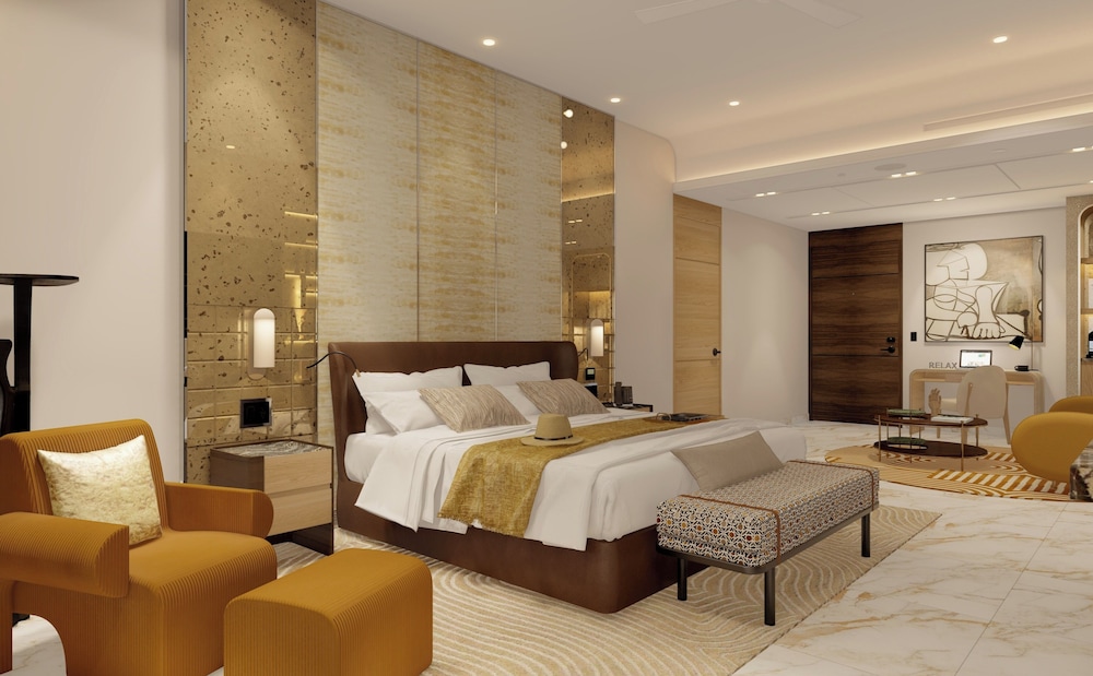 2 Bedrooms, Sanctuary, Suite, 1 King and 2 Queen Beds