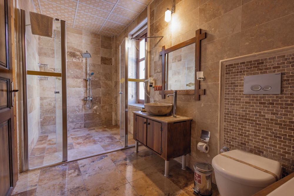 غرفة كلاسيكية بسرير كوين، Grand Cappadocia Hotel 3/6