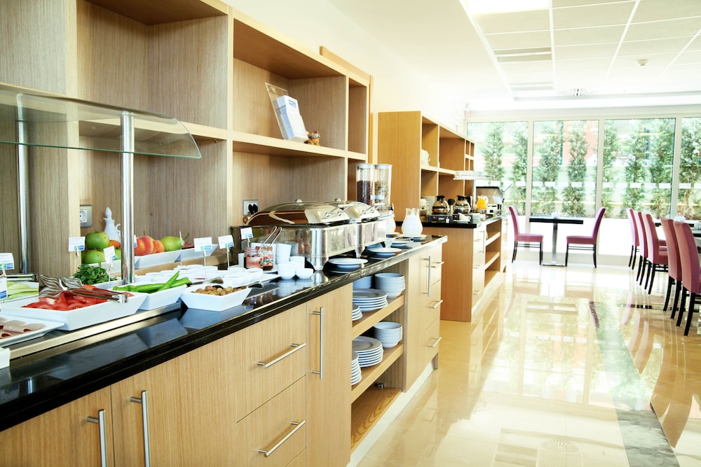 Holiday Inn Express Istanbul - Altunizade 22/42