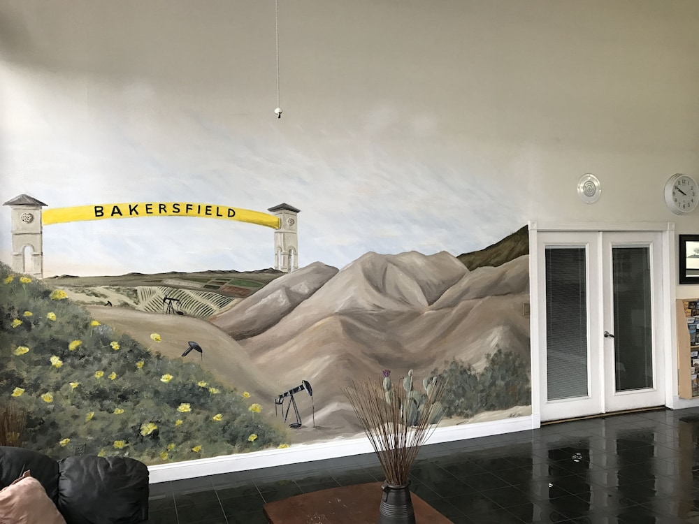 Studio6 Bakersfield, CA - South 8/44