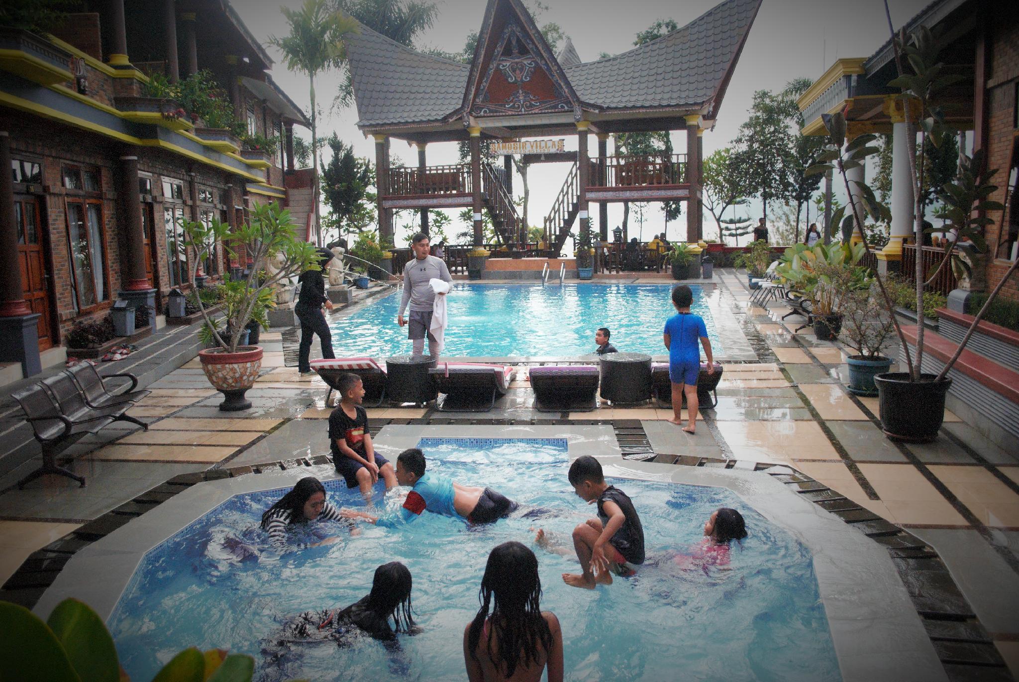 Samosir Villa Resort 8/17