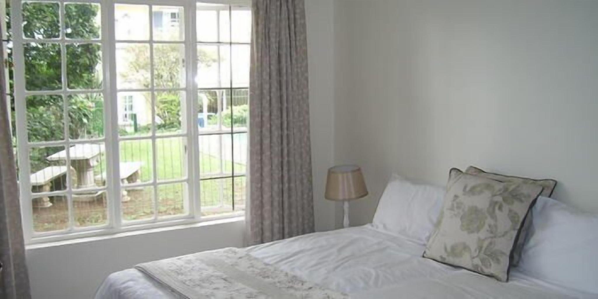 Nutmeg Guest House 4/16
