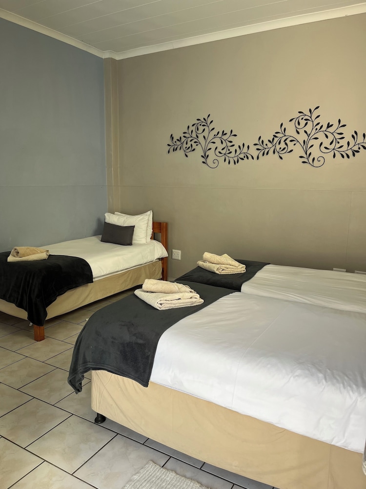 Hotel Pension Casa Africana 17/50