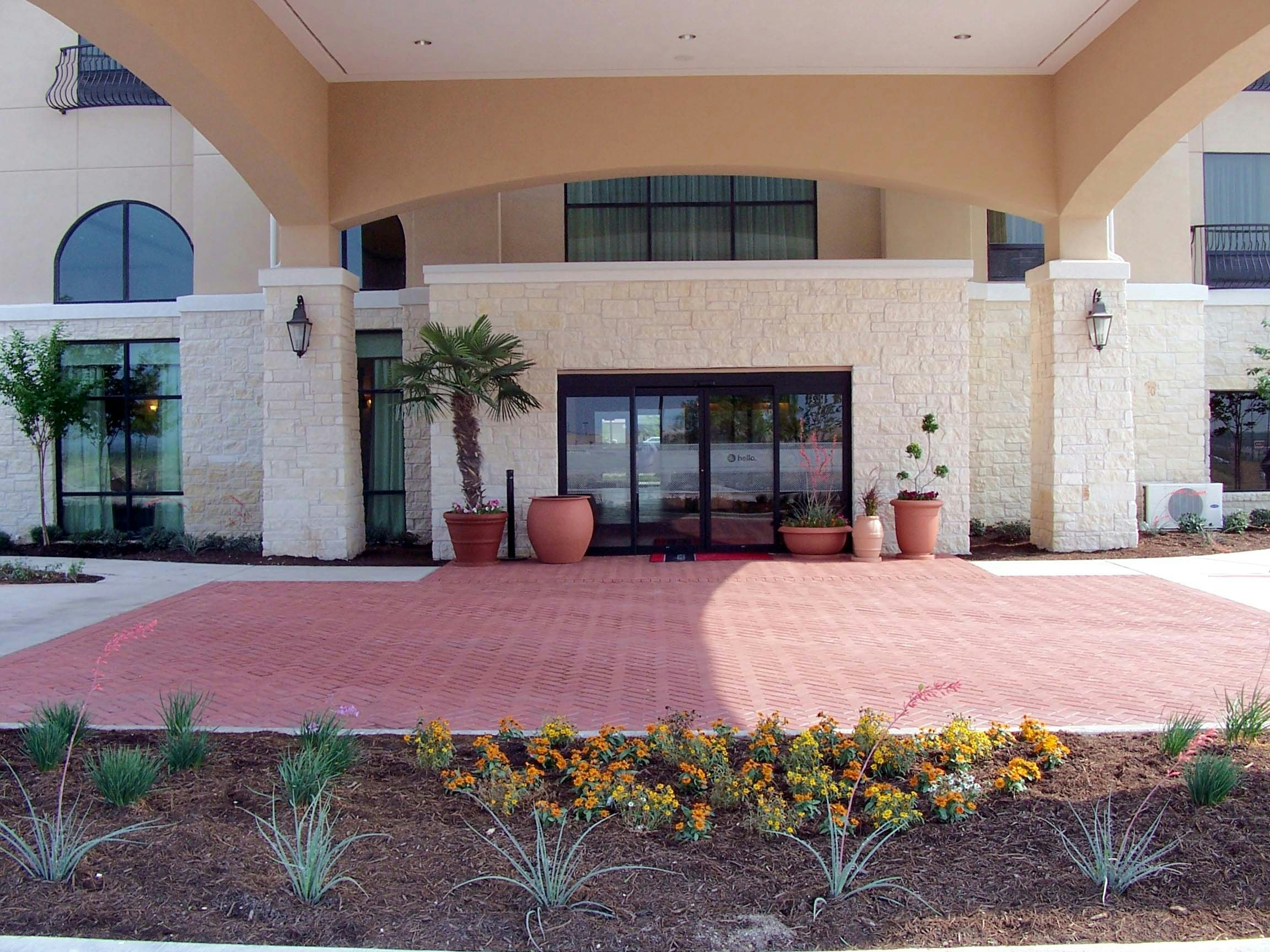 Hampton Inn & Suites Del Rio 4/35