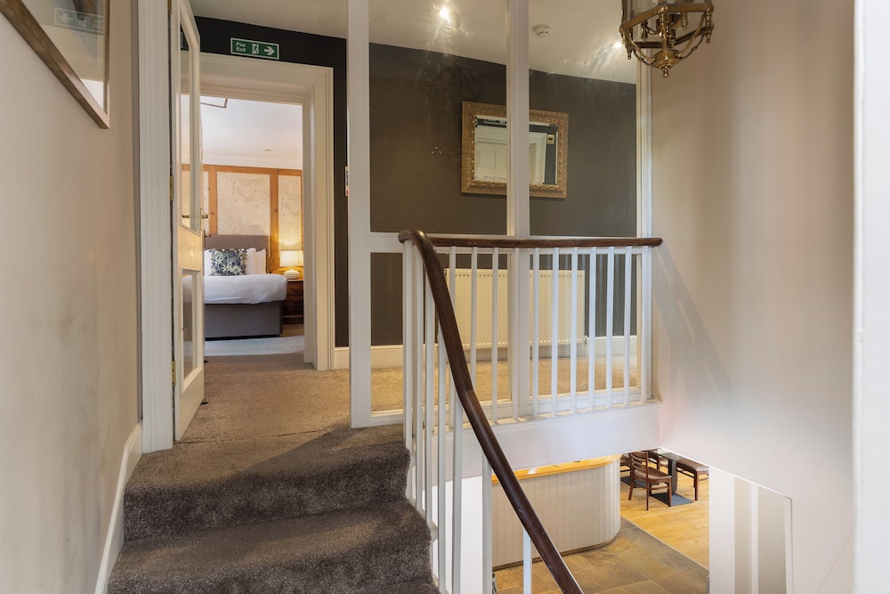 Hewitt's House Hotel 27/37