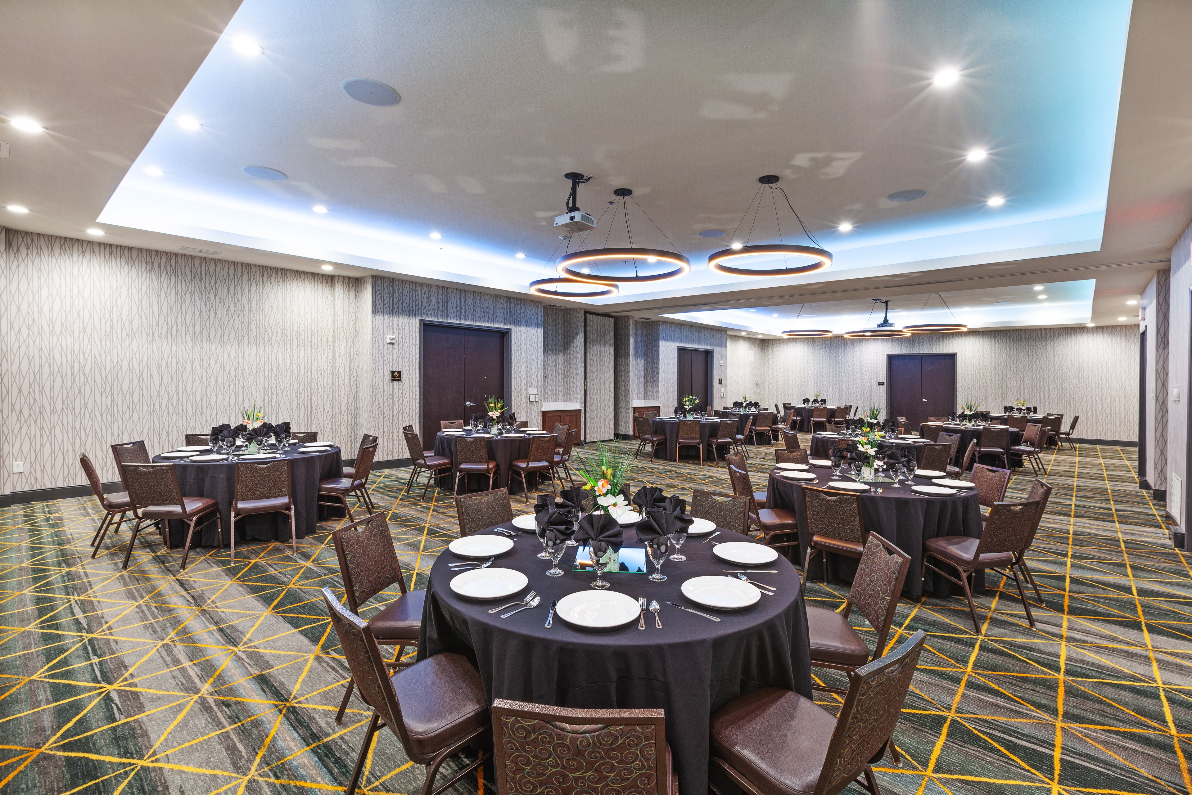 Holiday Inn & Suites McKinney - N Allen, an IHG Hotel 24/35