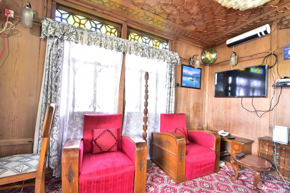 Houseboat Zaindari Palace 24/45
