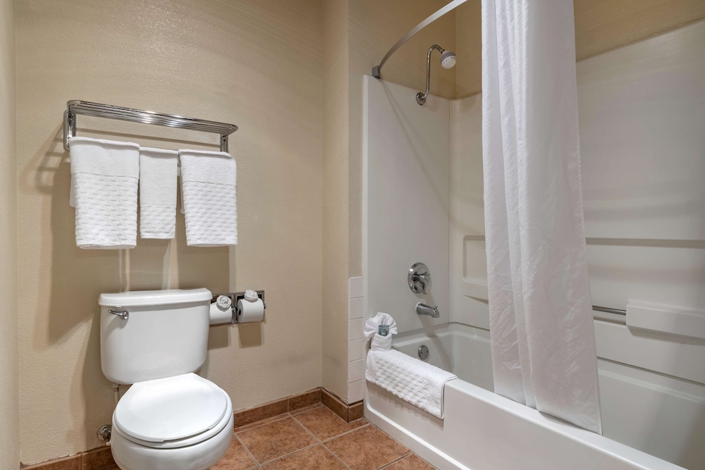 Best Western Luxury Inn 19/37