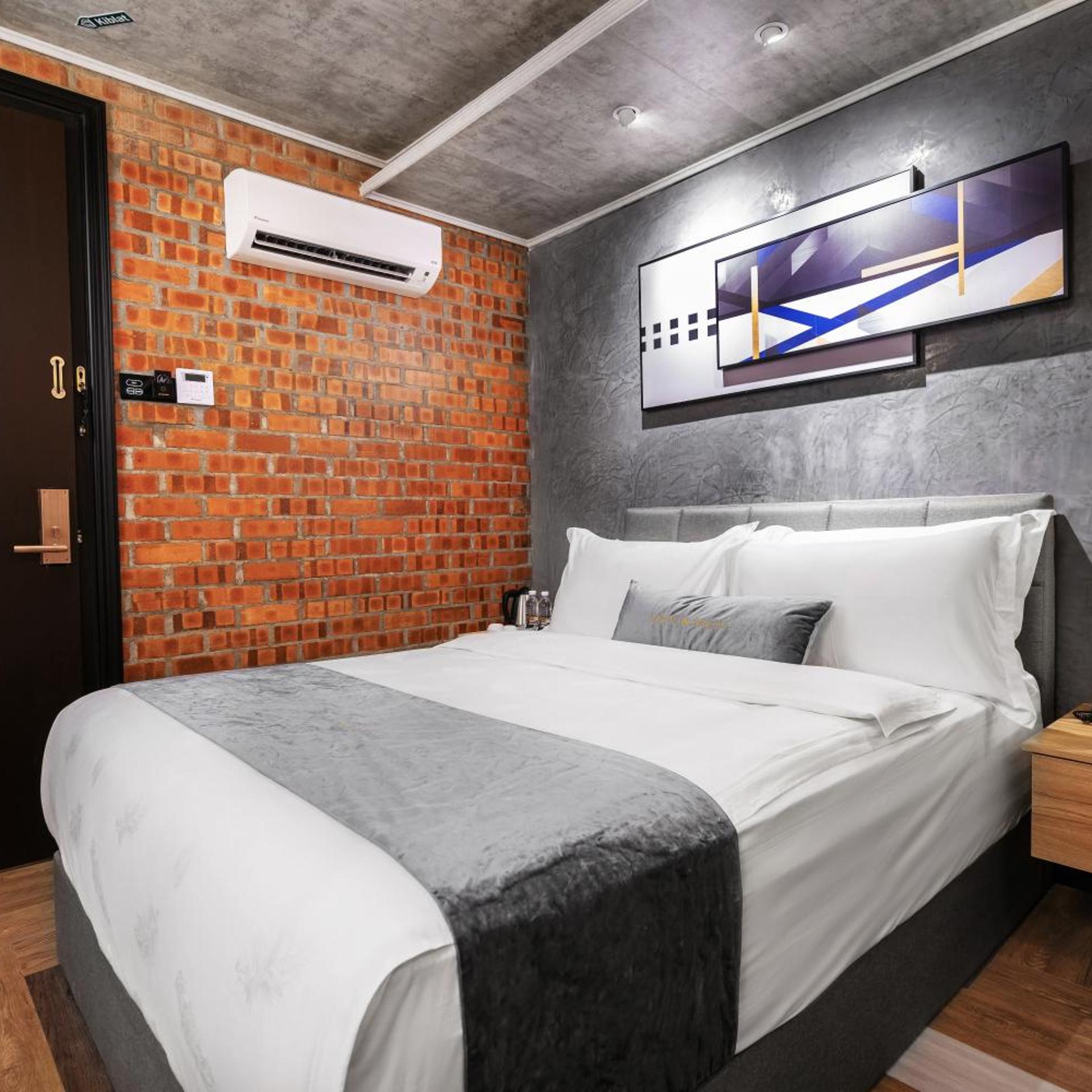 A&R Urban Hotel 2/50