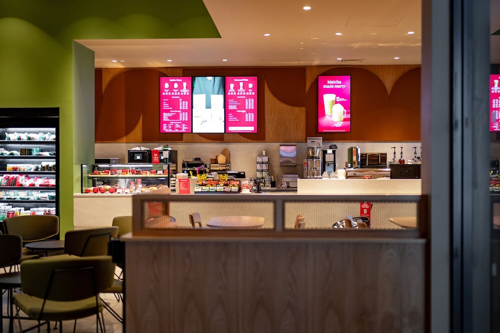 Village Hotel London Watford 38/50