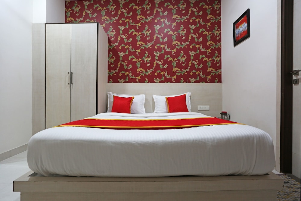 Oyo 9304 Hotel Swastika 13/21