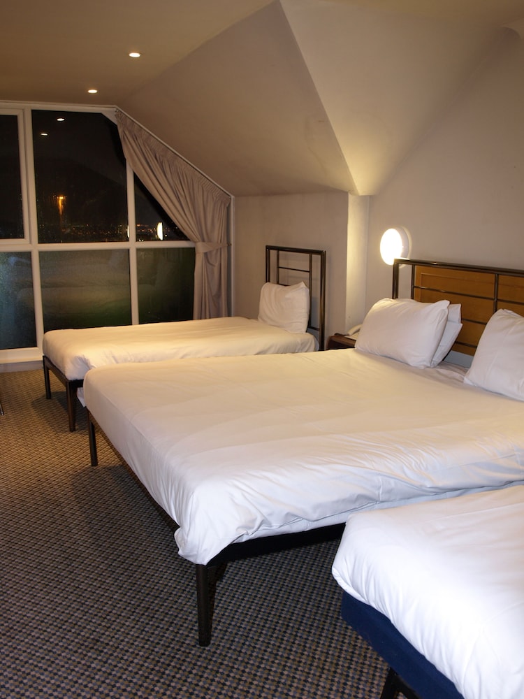 247Hotel.com 24/65
