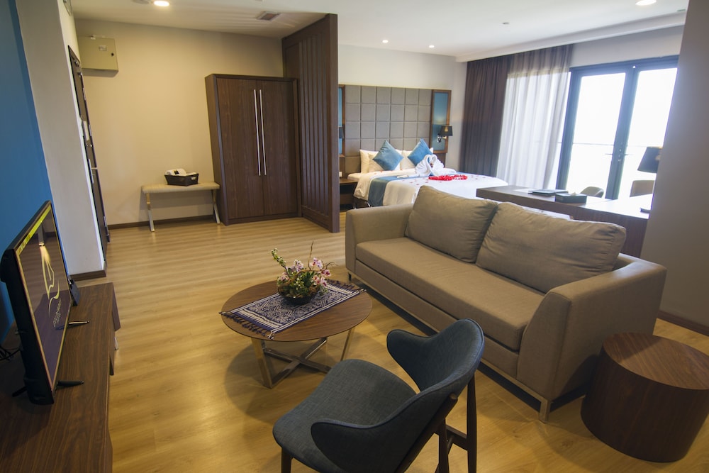 Goldenbay Hotel Bintulu 13/18
