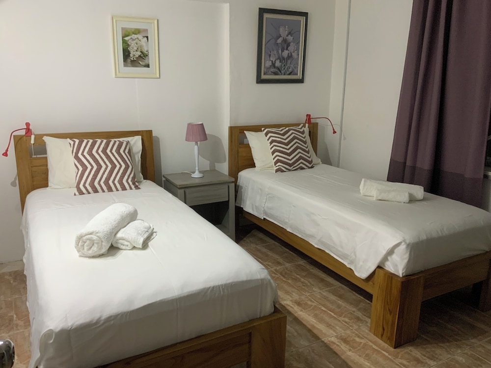 The Orchard Self-Catering Villa 18/50