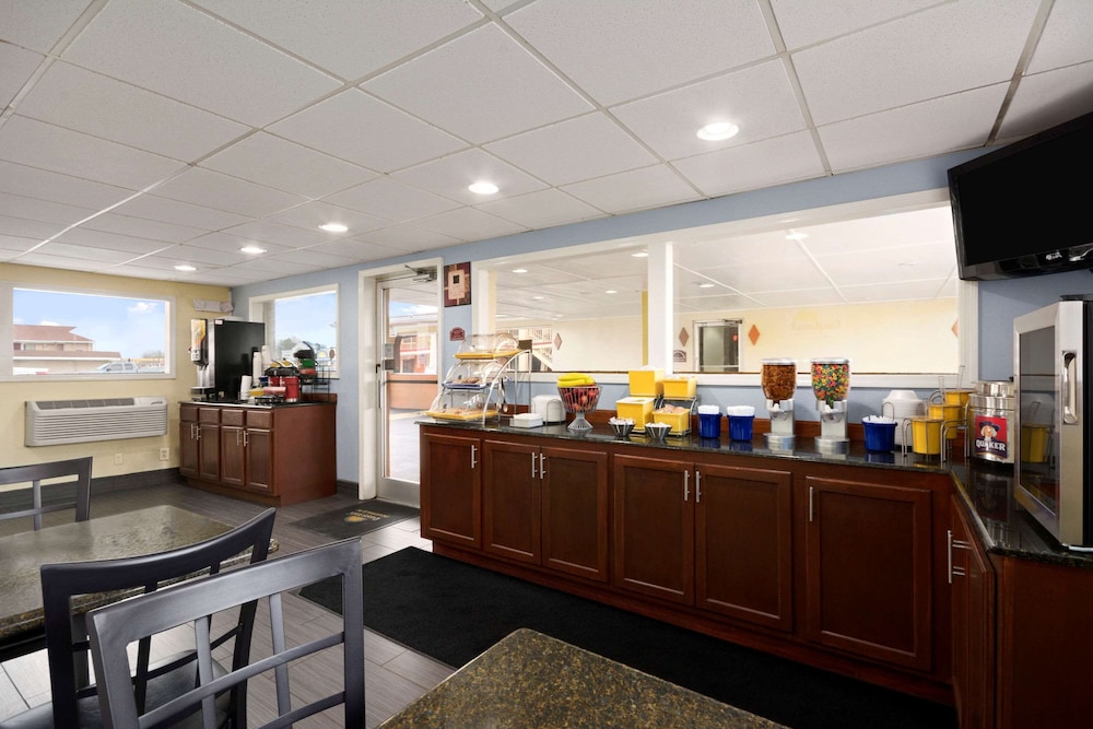 Days Inn By Wyndham Jacksonville Nc 53/68
