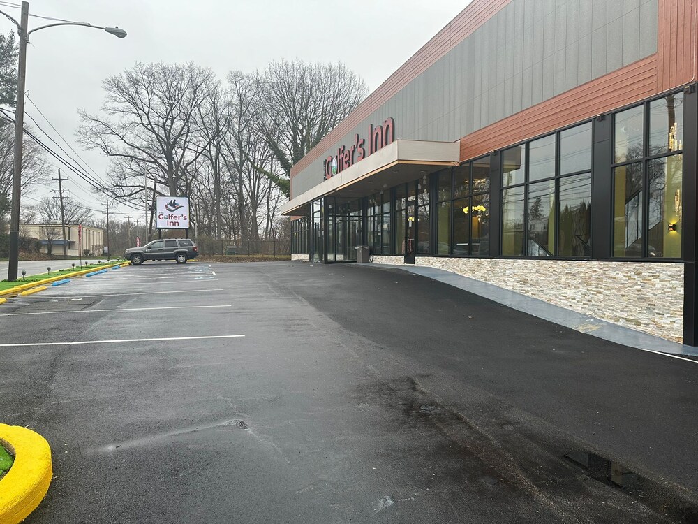 THE GOLFERS INN 17/25