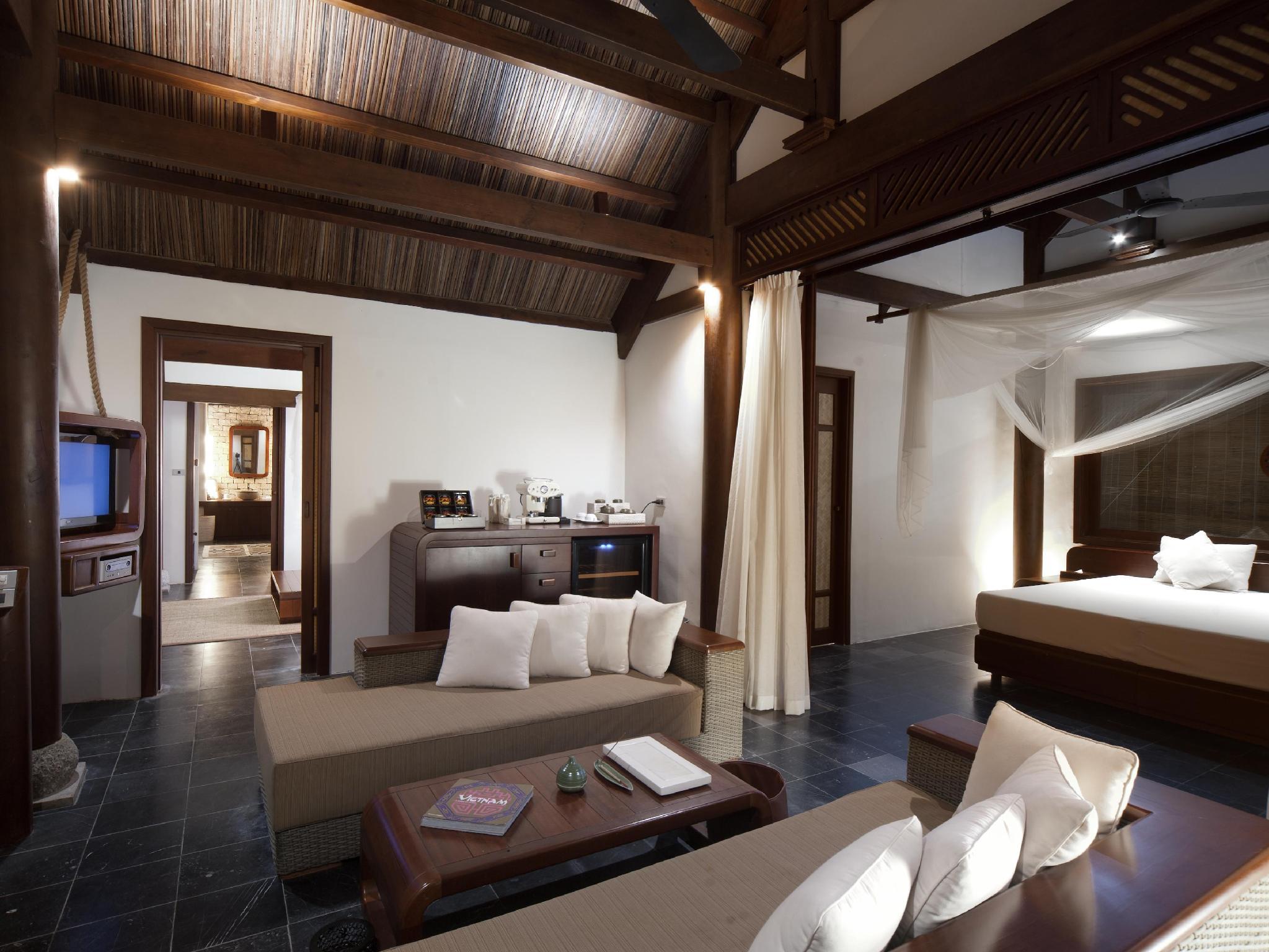 2 Bedrooms, Villa, Beach Front, Private Pool