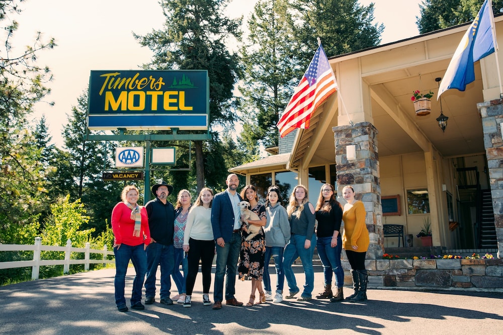 Timbers Motel Travelodge by Wyndham Bigfork 7/28