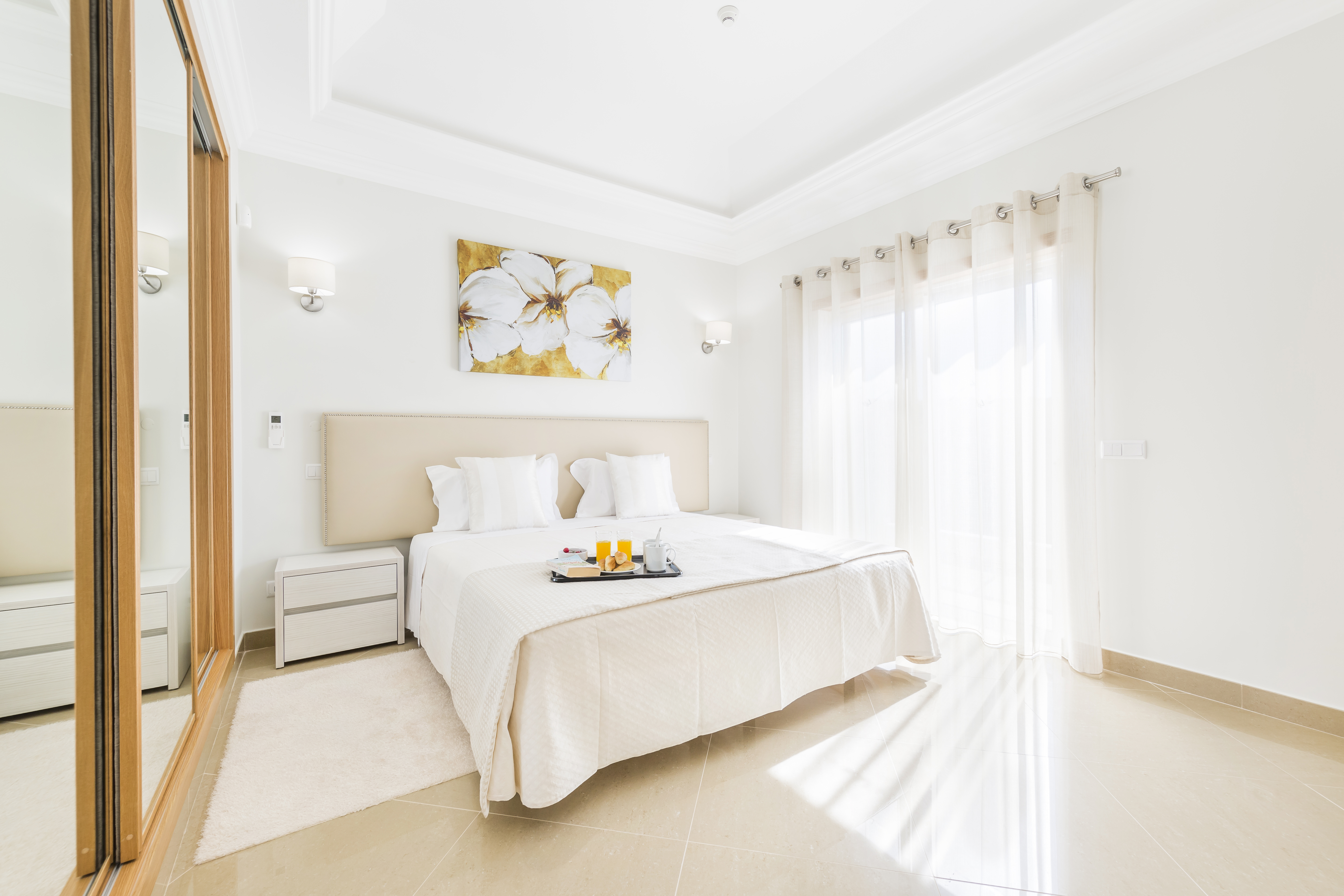 3 Bedrooms, Villa