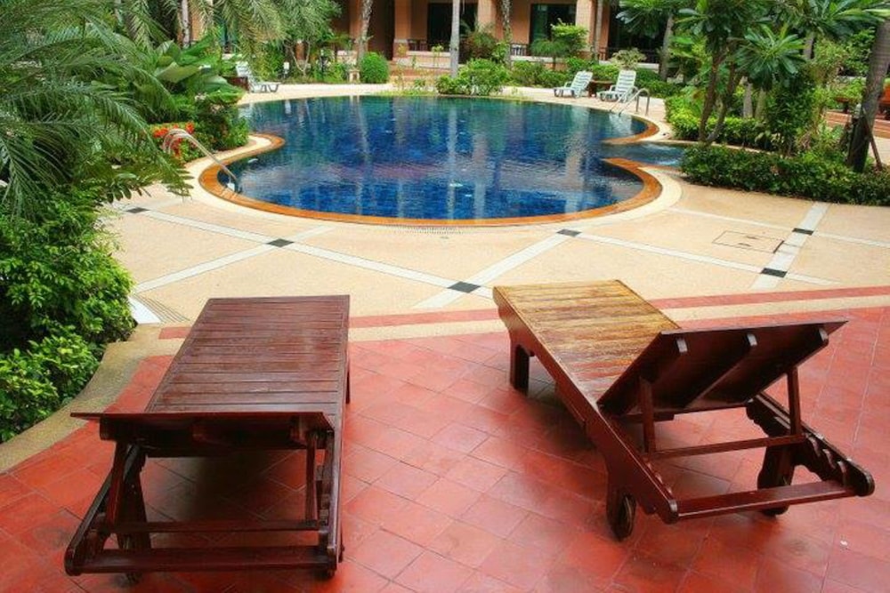 Lecasa Bangsaen Hotel 30/37