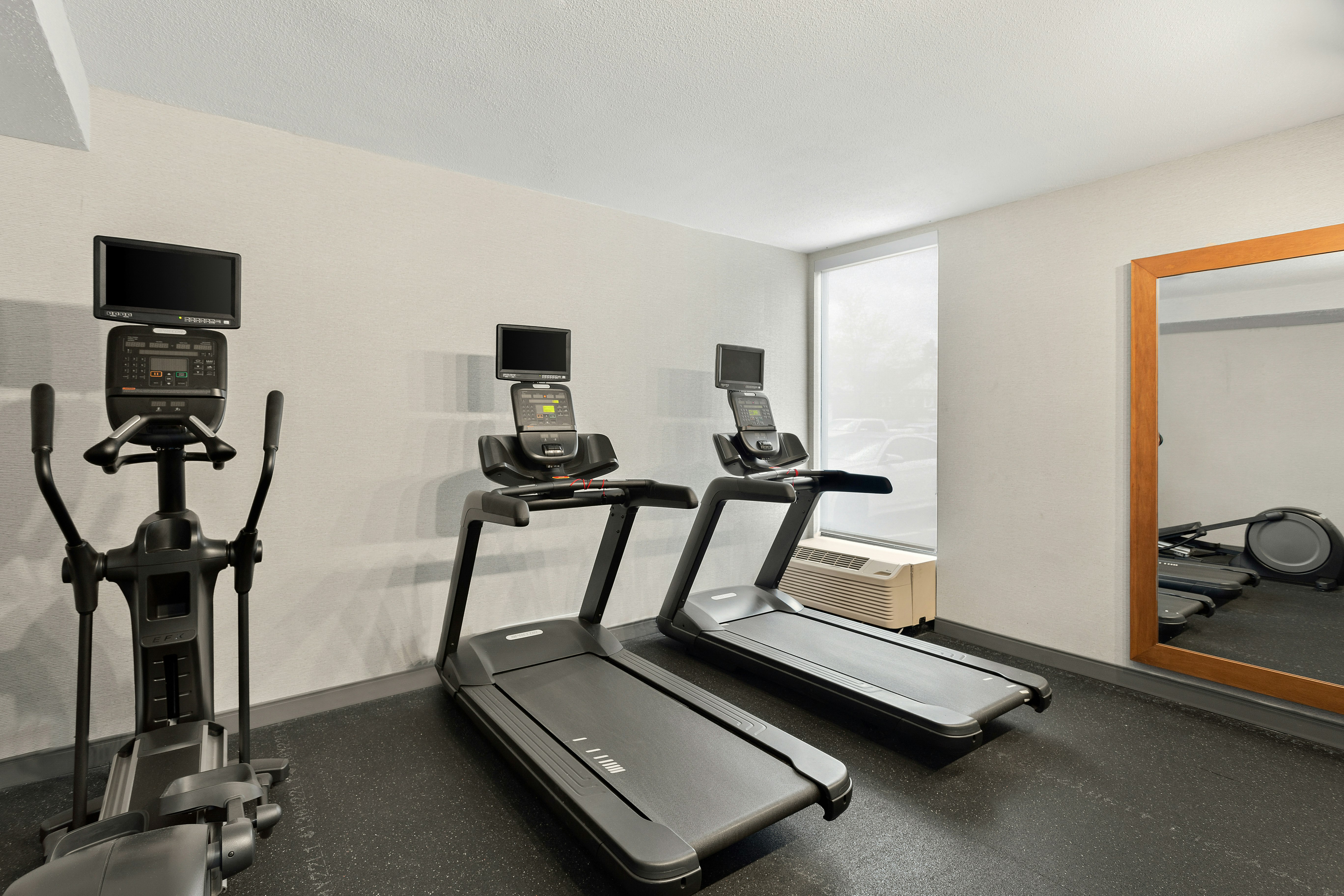 Hampton Inn Bridgeport/Clarksburg 27/42