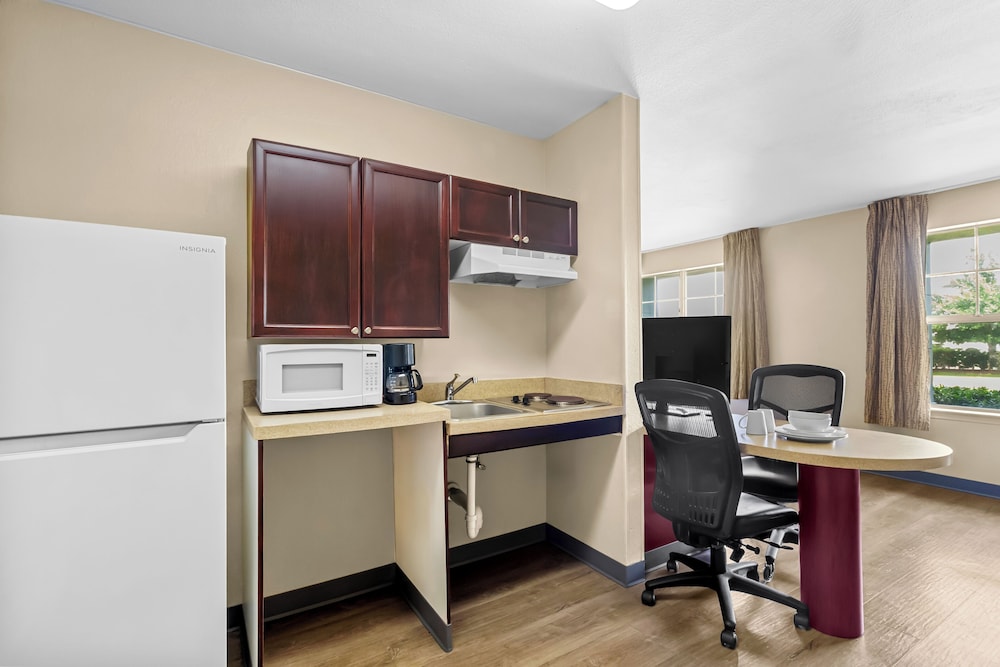 Sonesta Simply Suites Stafford 41/54