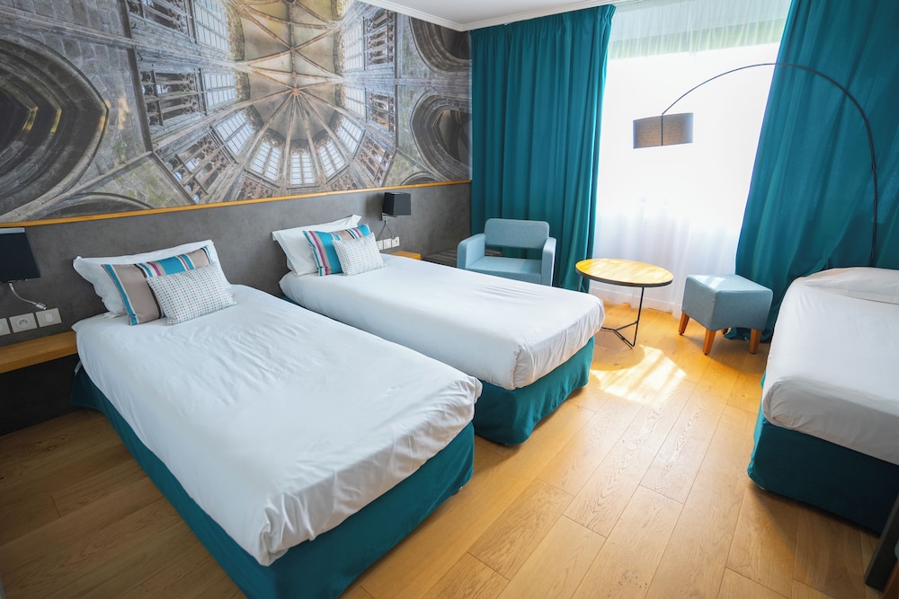 Mercure Mont Saint Michel 29/78