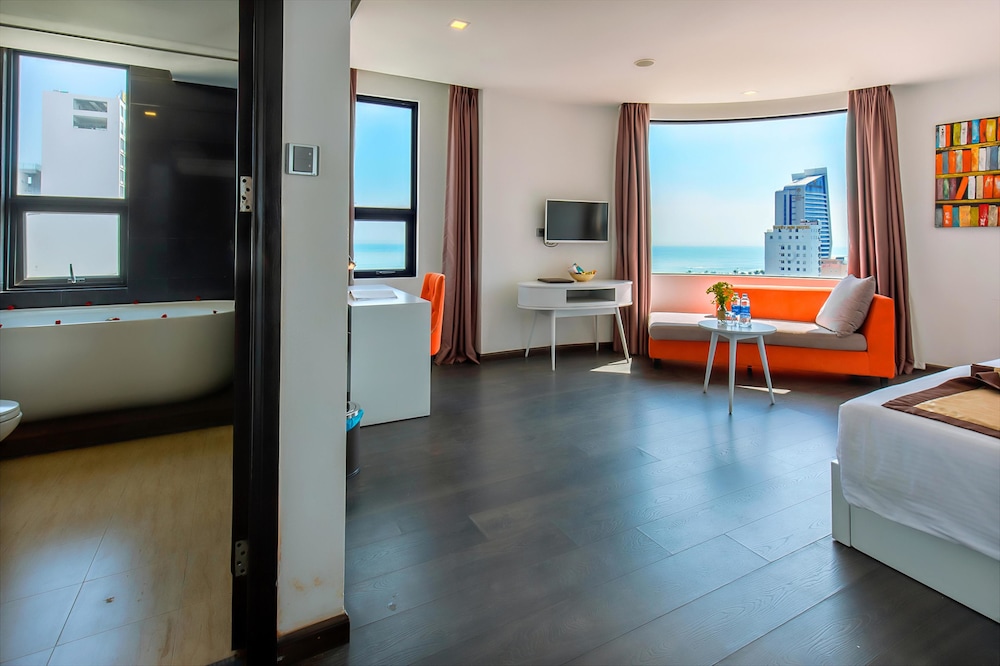 Ocean Haven Hotel 44/67