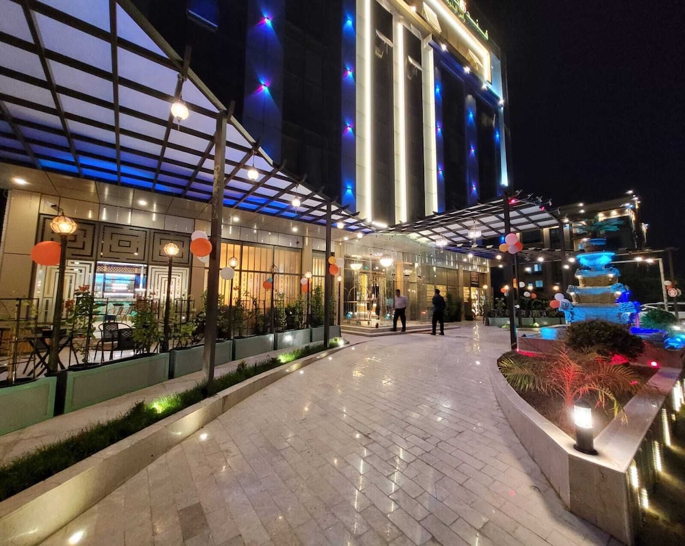 Camphor Hotel 25/31
