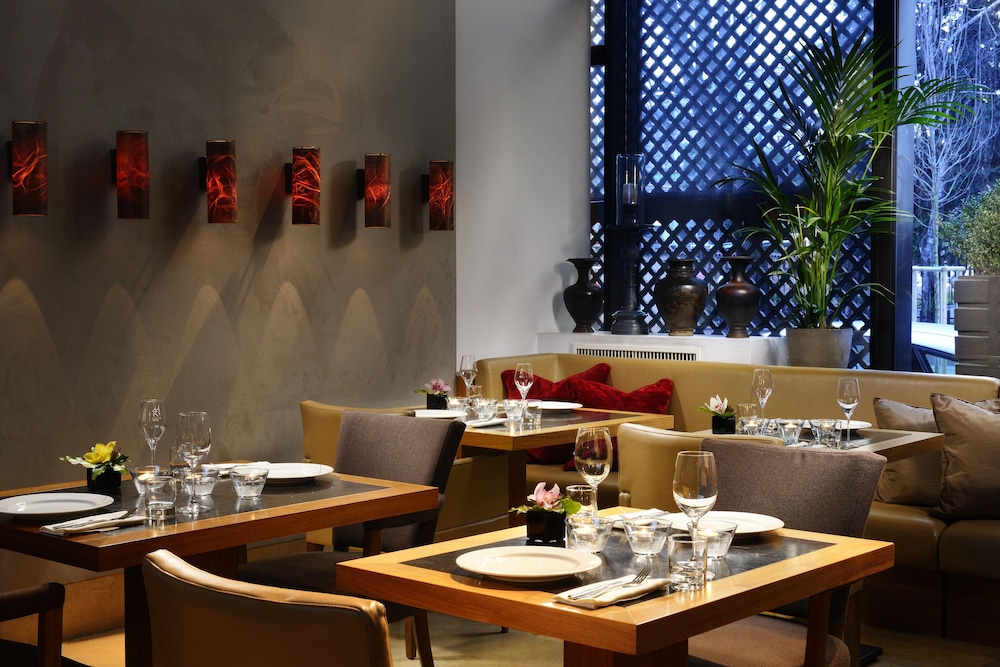 Milan Suite Hotel 51/62