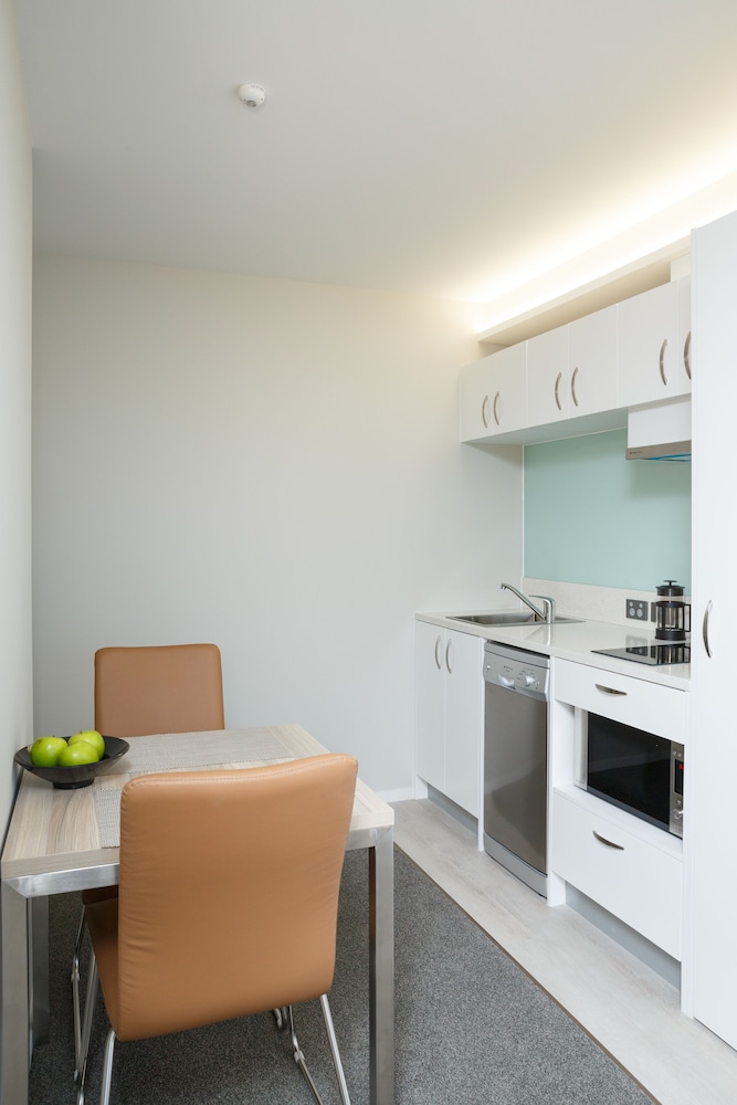 Quest Petone 32/53