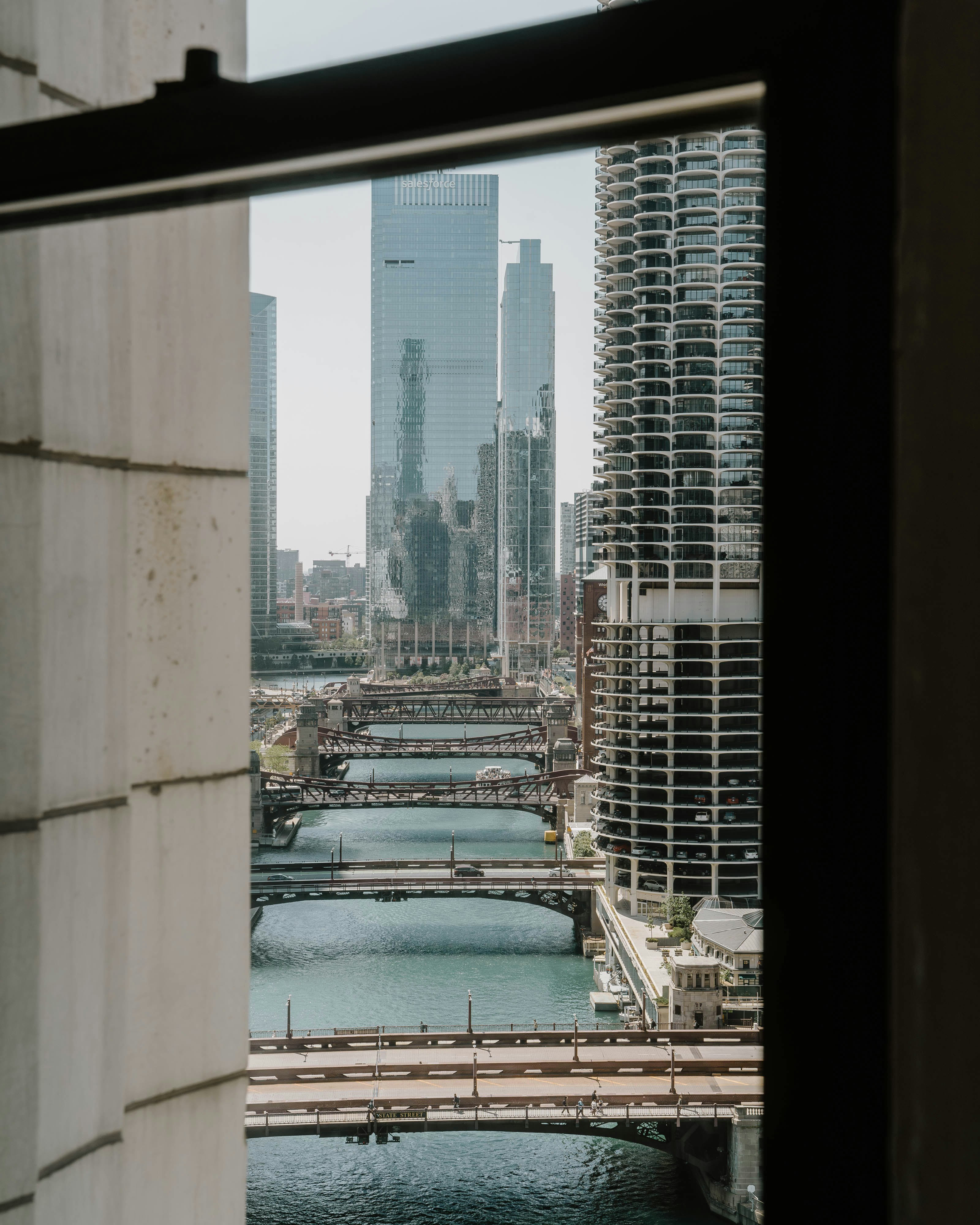 Club Quarters, Wacker at Michigan 44/74