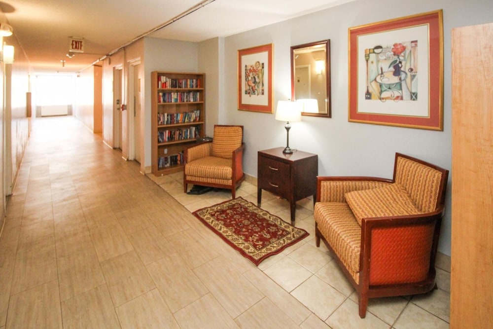 Apm Inn & Suites 39/54