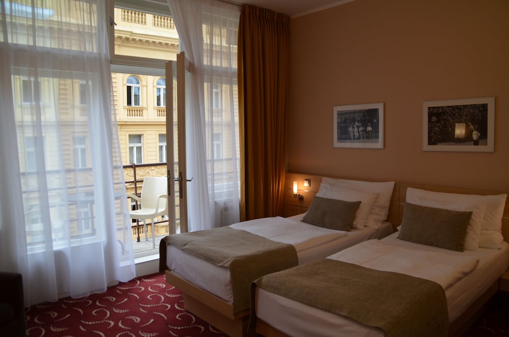 Amarilis Jerome Hotel 6/57
