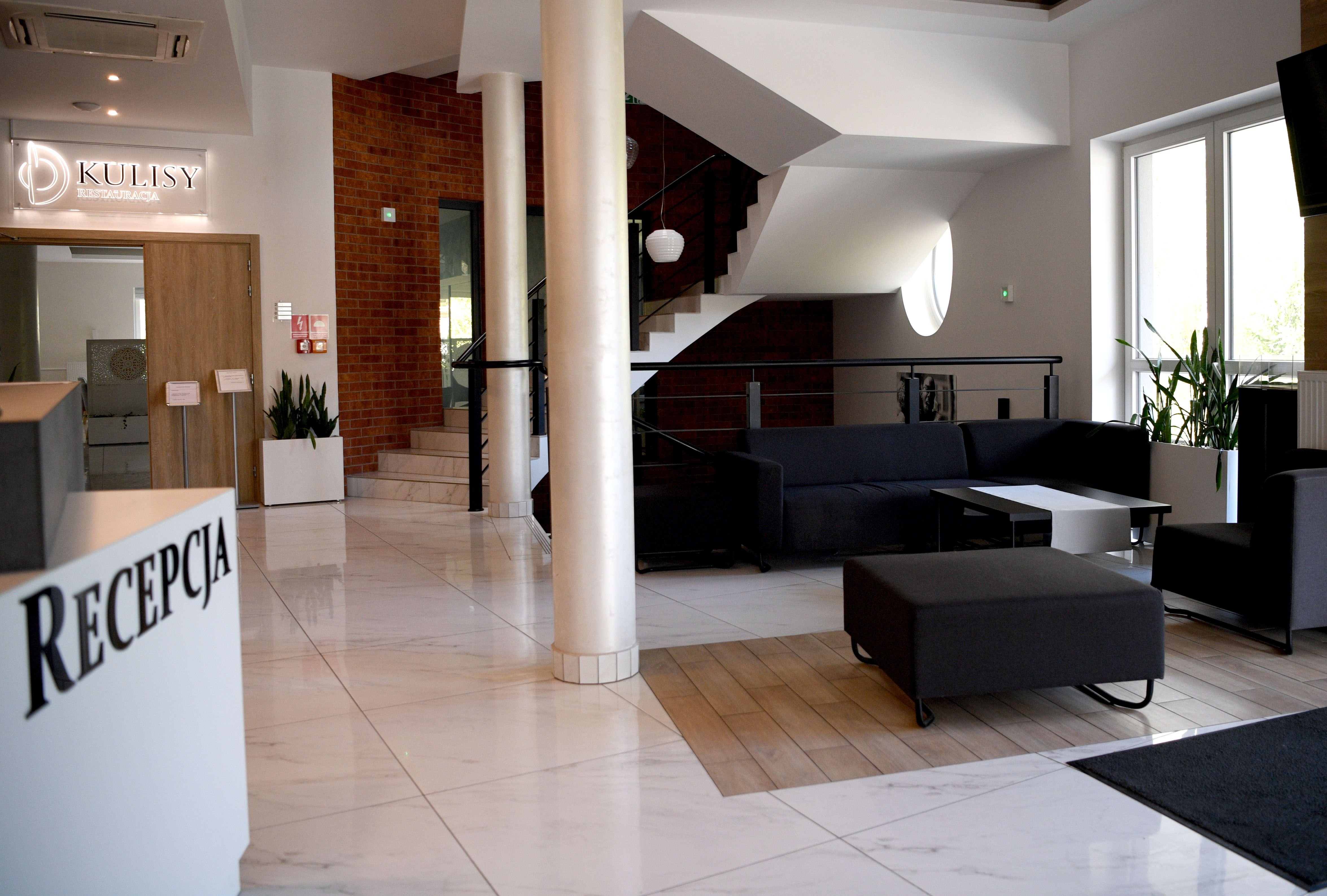 Hotel Falcon 2/9
