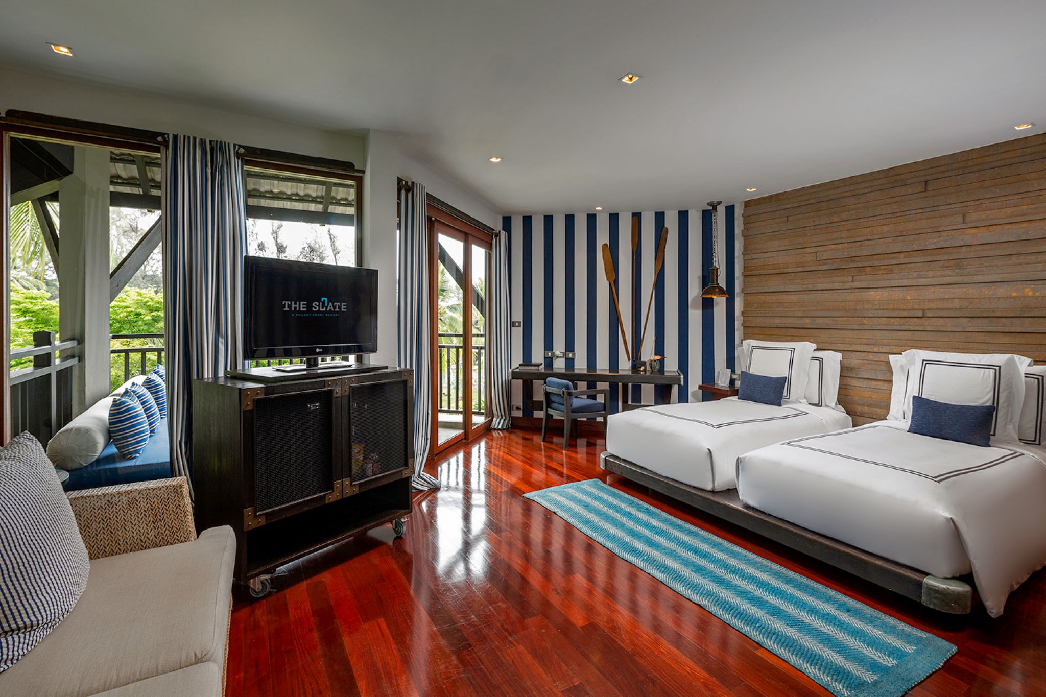 2 Bedrooms, Pearl Shell, Suite