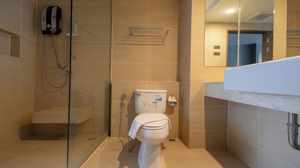 B2 Bangna Premier Hotel 43/43