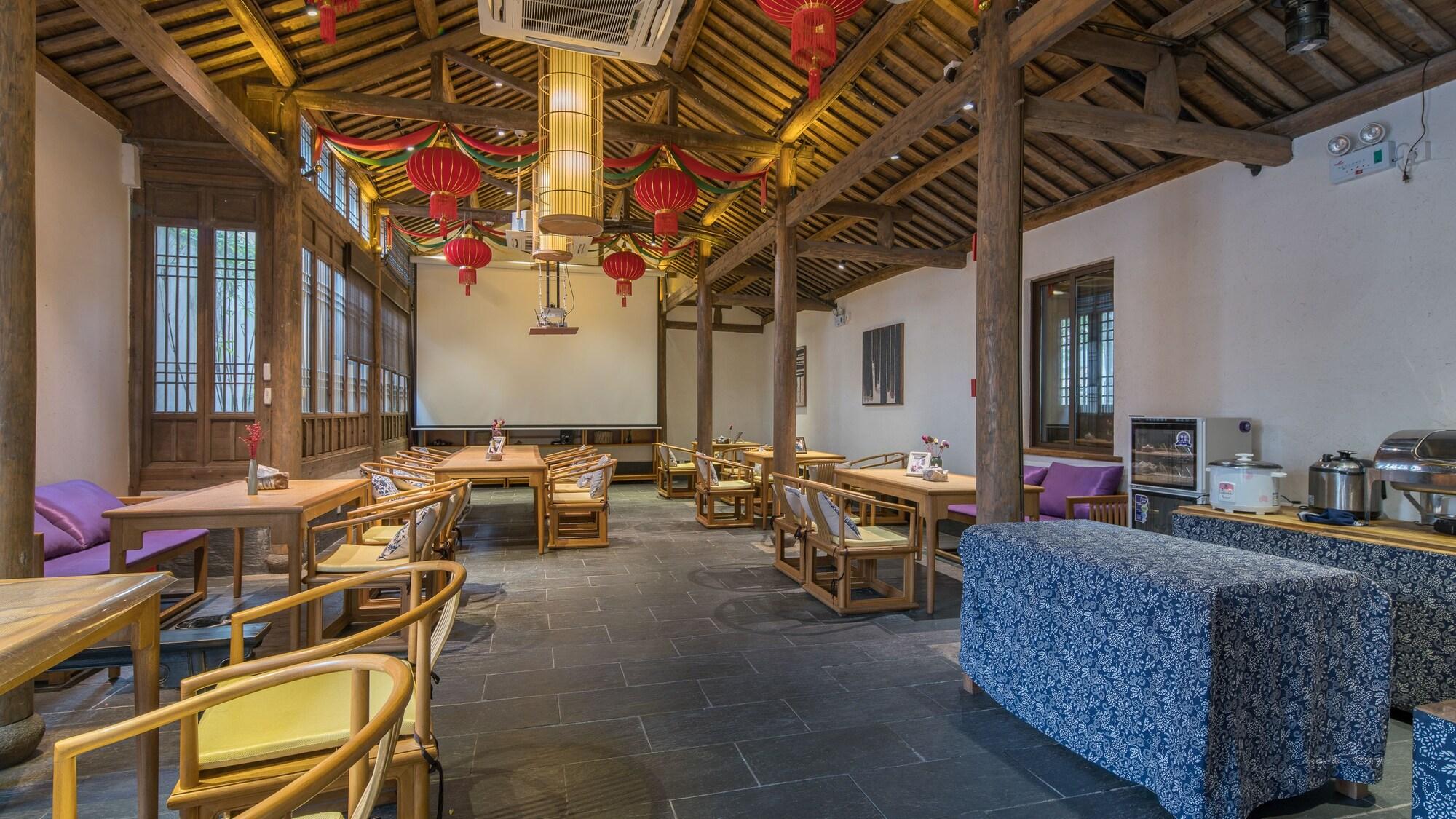 Tongxiang Wuzhen Yuexiang Inn 27/50