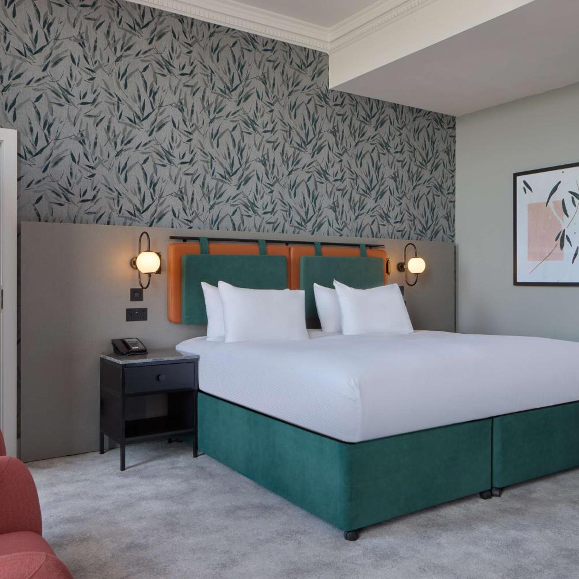 1 Bedroom, Suite, King Bed, with View, Sofa, Balcony
